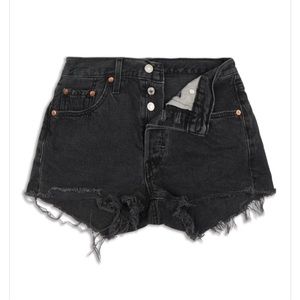 Levi's®
501® ORIGINAL - Denim shorts.